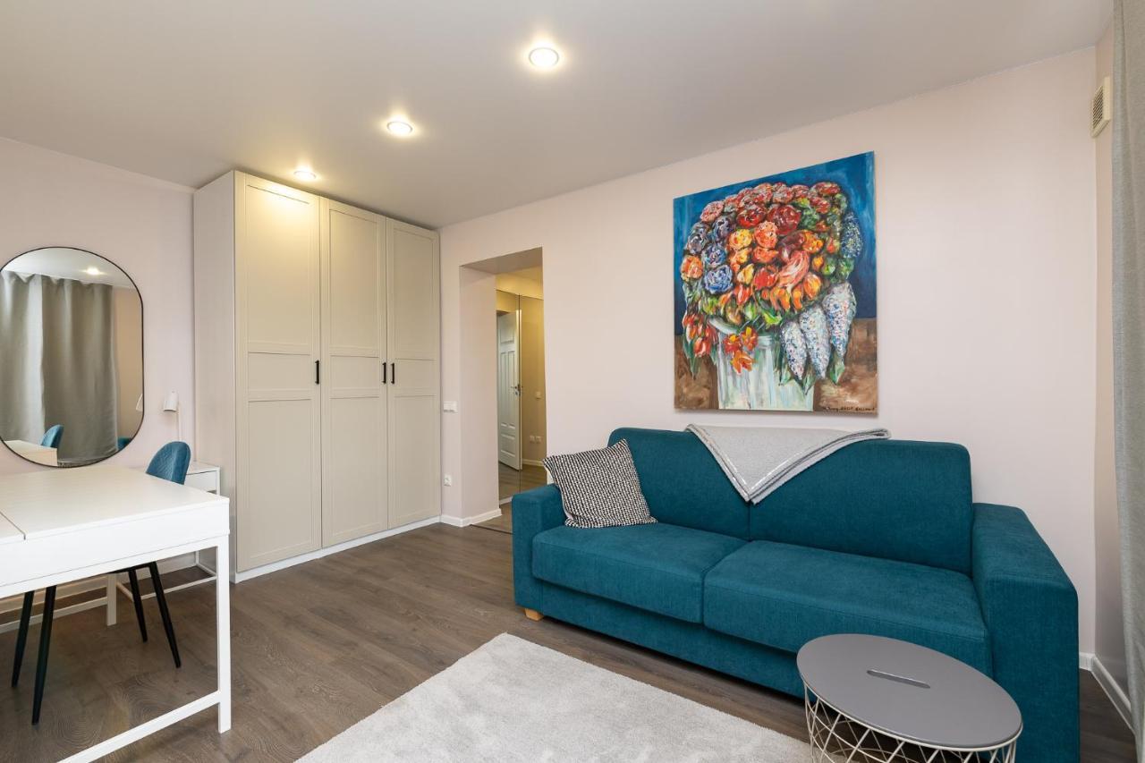Cozy Stylish Studio Apartment With Free Parking By Centralapartments Tallinn Extérieur photo